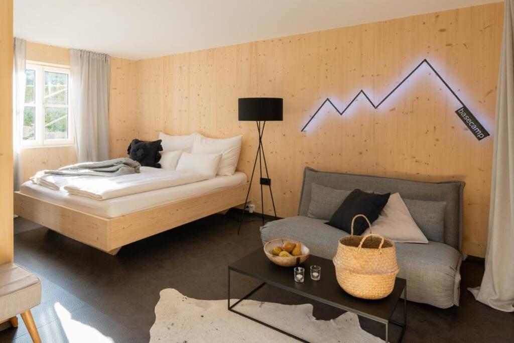 Basecamp Salzkammergut - Exklusives Apartment Mitten Im Salzkammergut Saint Wolfgang المظهر الخارجي الصورة