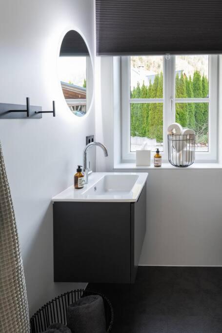 Basecamp Salzkammergut - Exklusives Apartment Mitten Im Salzkammergut Saint Wolfgang المظهر الخارجي الصورة